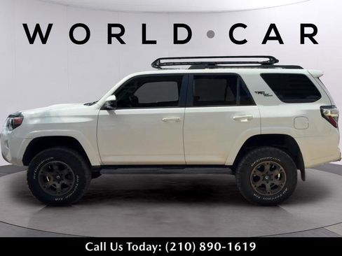 Used 2019 Toyota 4Runner TRD Off-Road image 9