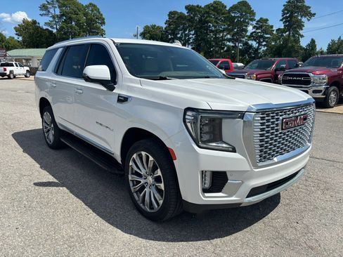 Used 2021 GMC Yukon Denali AWD/4WD image 7
