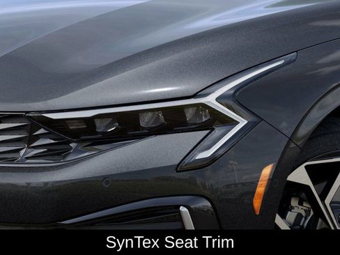 Used 2025 Kia K5 EX image 10