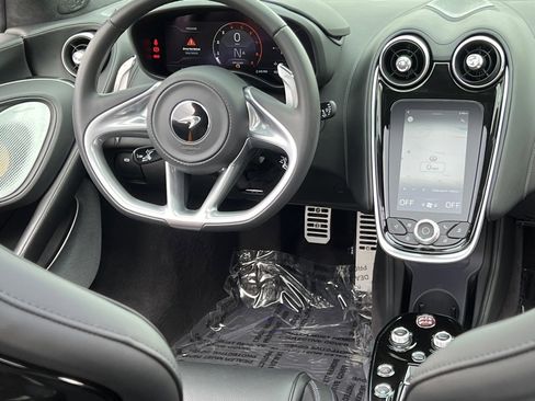 Used 2022 McLaren GT Base image 15