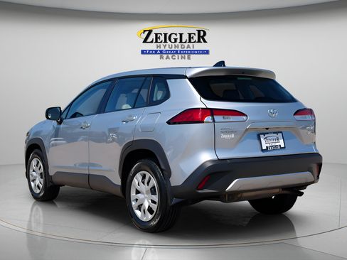 Used 2023 Toyota Corolla Cross L AWD/4WD image 5