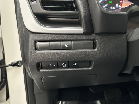 Used 2023 Nissan Rogue SV w/ SV Premium B Package AWD/4WD image 28