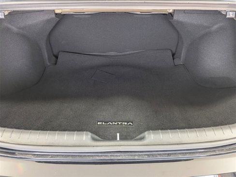 Certified 2024 Hyundai Elantra Blue image 27