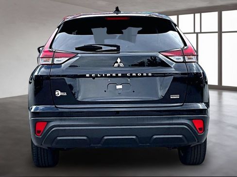 Used 2024 Mitsubishi Eclipse Cross LE AWD/4WD image 5