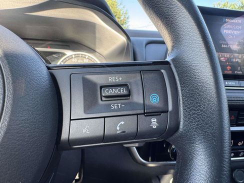 Used 2021 Nissan Rogue SV AWD/4WD image 31