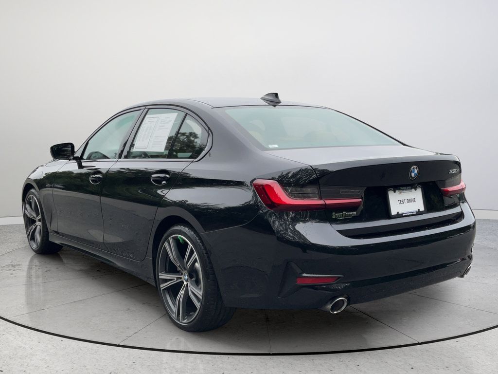 Used 2022 BMW 330i Sedan w/ Driving Assistance Package RWD image 8