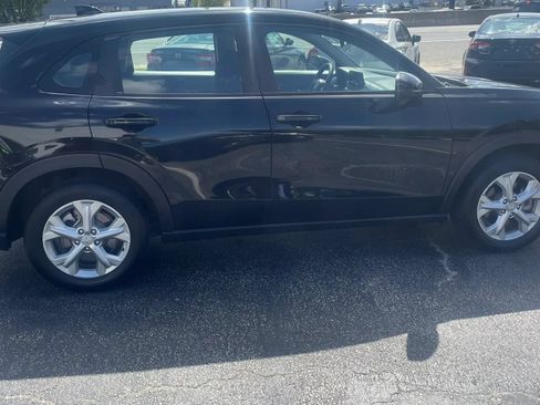 Used 2025 Honda HR-V LX image 4