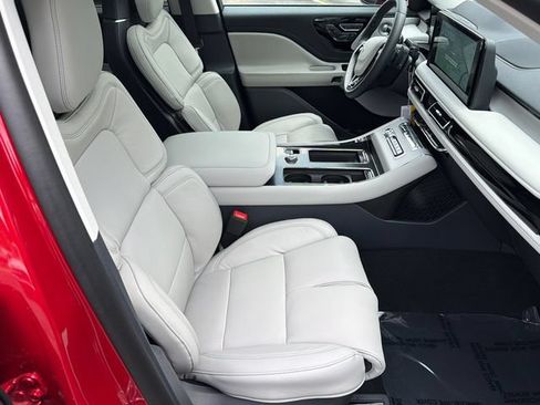 New 2026 Lincoln Aviator Reserve AWD/4WD image 14