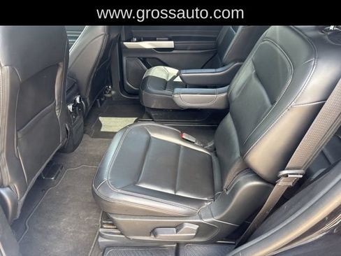 Used 2023 Ford Explorer XLT w/ Equipment Group 202A AWD/4WD image 21