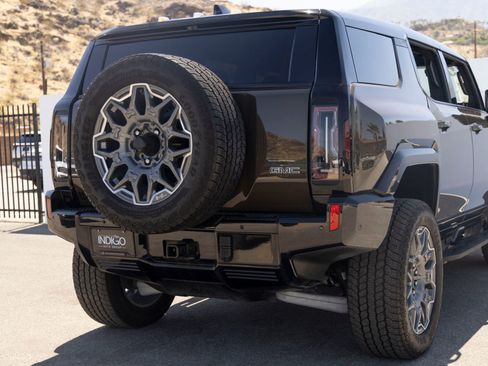 Used 2025 GMC Hummer EV 3X AWD/4WD image 11