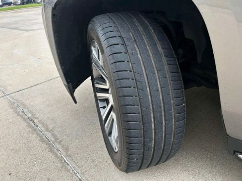 Used 2019 GMC Yukon XL Denali w/ Open Road Package image 32