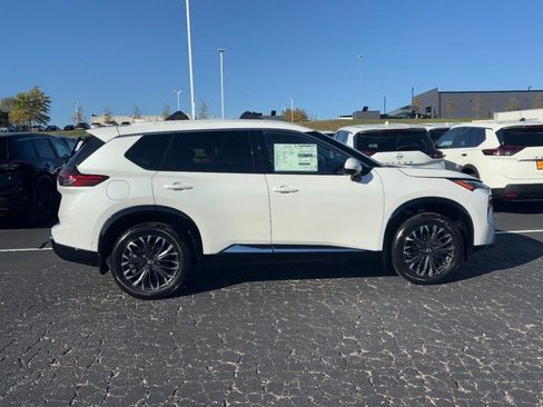 New 2026 Nissan Rogue Platinum w/ Platinum Premium Package image 2