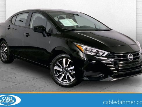 Used 2025 Nissan Versa SV w/ Trunk Package FWD image 1