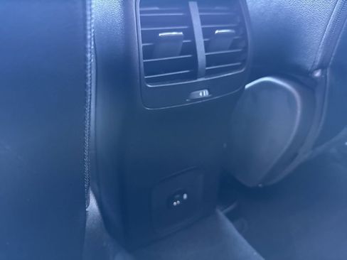 Used 2022 Ford Escape SEL image 33