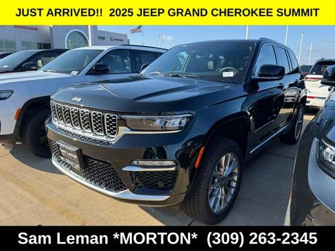 New 2025 Jeep Grand Cherokee Summit w/ Luxury Tech Group V image 3
