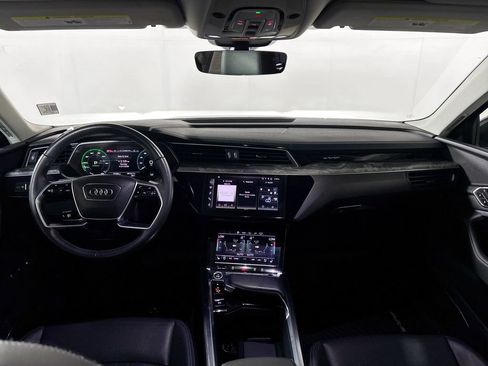 Used 2024 Audi Q8 e-tron Premium Plus AWD/4WD image 12