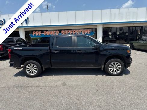 Used 2024 Chevrolet Silverado 1500 Custom AWD/4WD image 2