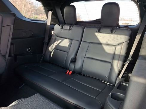 Used 2025 Ford Explorer ST image 16