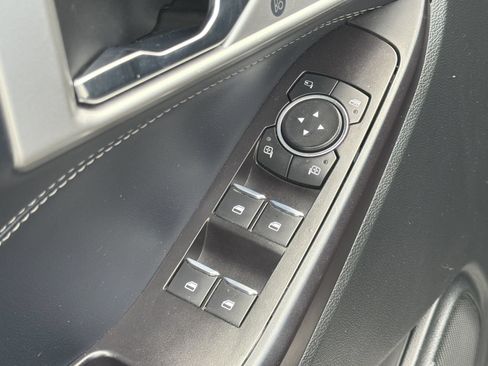 Used 2020 Ford Explorer Limited AWD/4WD image 19