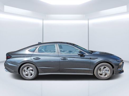 New 2026 Hyundai Sonata SE image 2