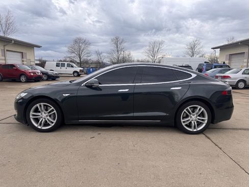 Used 2013 Tesla Model S image 8