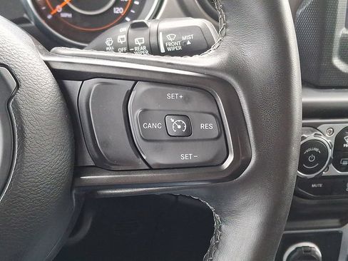 Used 2022 Jeep Wrangler Unlimited Sport AWD/4WD image 21