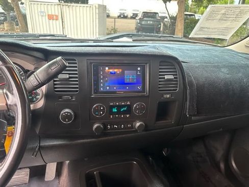 Used 2012 Chevrolet Silverado 2500 LT w/ Z71 Appearance Package AWD/4WD image 22