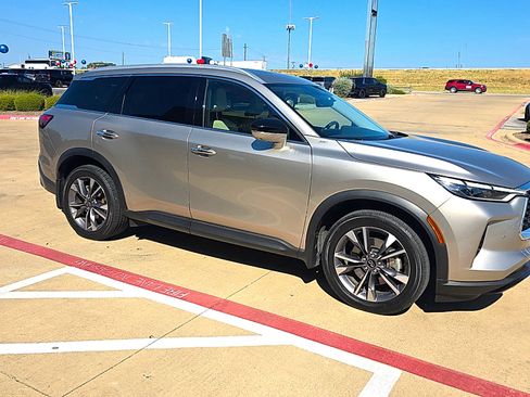 Used 2023 INFINITI QX60 Luxe w/ Cargo Package AWD/4WD image 7