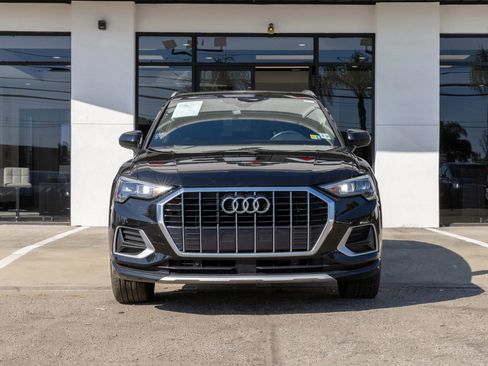 Used 2019 Audi Q3 2.0T Premium w/ Convenience Package image 3