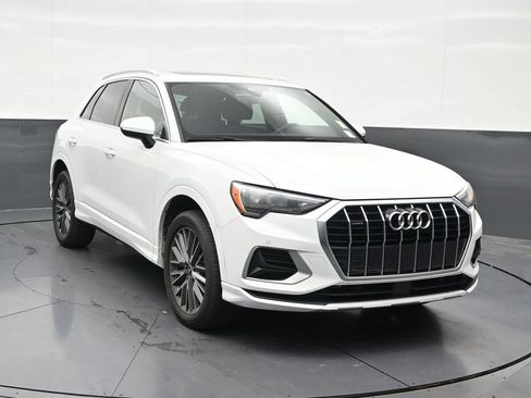 Used 2022 Audi Q3 2.0T Premium w/ Convenience Package AWD/4WD image 8