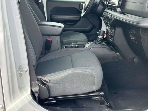 Used 2025 Jeep Wrangler Rubicon image 23