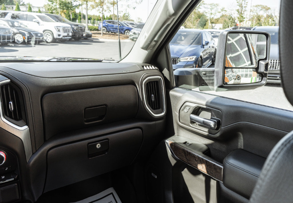 Used 2023 GMC Sierra 3500 Denali AWD/4WD image 15