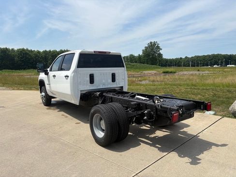 Used 2026 Chevrolet Silverado 3500 W/T w/ WT Convenience Package AWD/4WD image 7