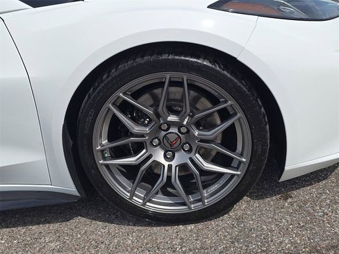 Used 2025 Chevrolet Corvette Z06 image 33