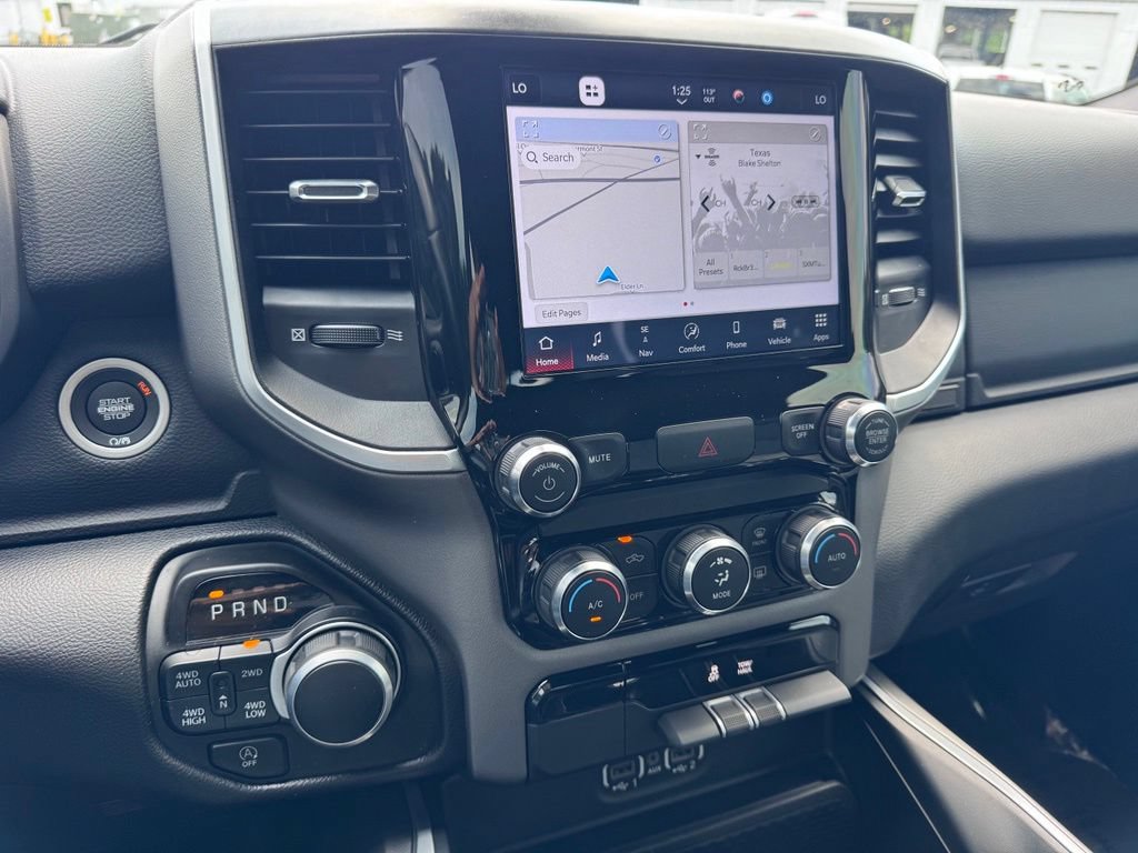 Used 2022 RAM 1500 Big Horn AWD/4WD image 17