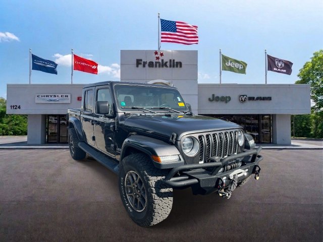 Used 2021 Jeep Gladiator Overland w/ Popular Equipment Package AWD/4WD image 1