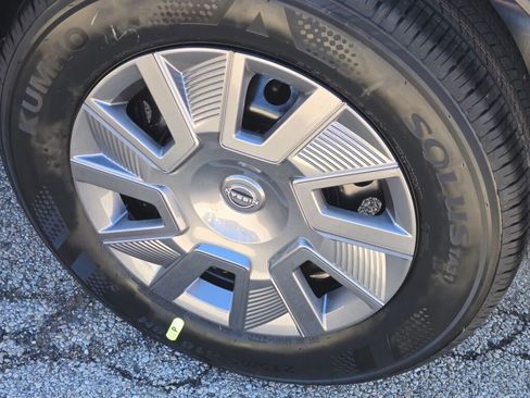 New 2026 Nissan Kicks S FWD image 12