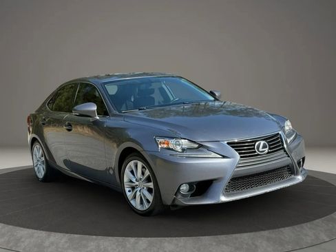 Used 2014 Lexus IS 250 RWD image 3
