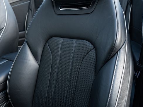 Used 2022 Bentley Continental GT image 28