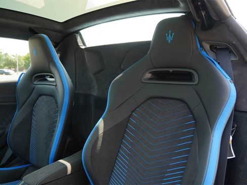 Used 2025 Maserati MC20 Cielo image 13