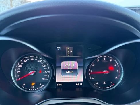 Used 2019 Mercedes-Benz GLC 300 4MATIC image 44