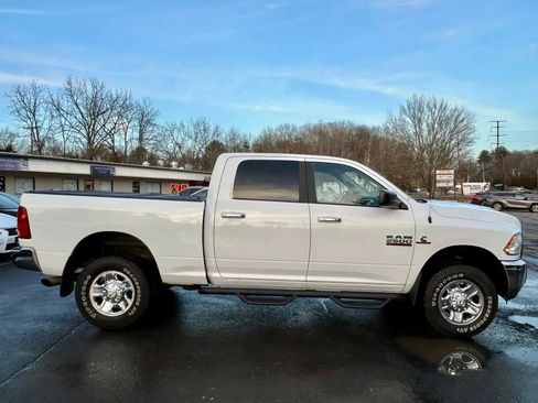 Used 2018 RAM 2500 SLT image 9