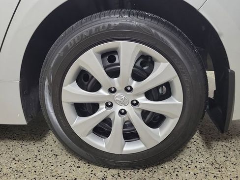 Used 2026 Toyota Corolla LE FWD image 8