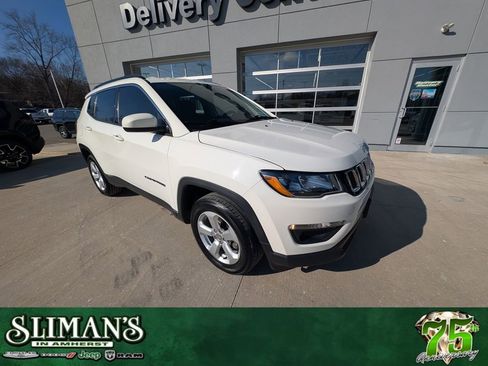 Used 2019 Jeep Compass Latitude image 1