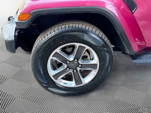 Used 2022 Jeep Wrangler Unlimited Sahara w/ LED Lighting Group image 34