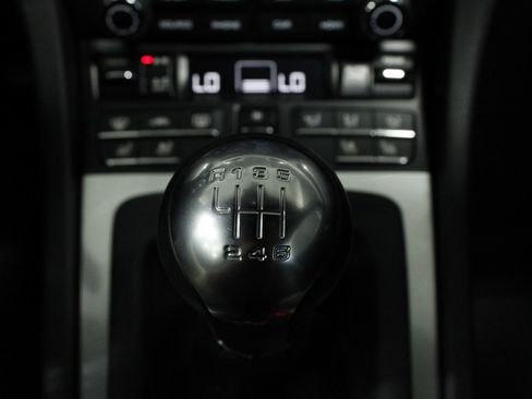 Used 2023 Porsche 718 Cayman RWD image 17