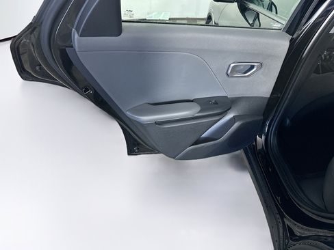 Used 2025 Kia K4 FWD image 26