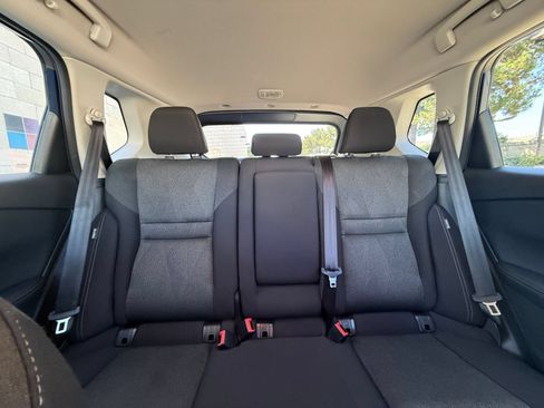 Used 2025 Nissan Rogue SV FWD image 37