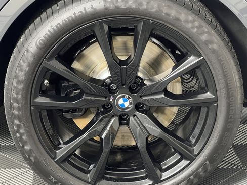 Used 2023 BMW X7 M60i w/ Executive Package image 15