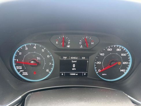 Used 2020 Chevrolet Equinox LS FWD image 14